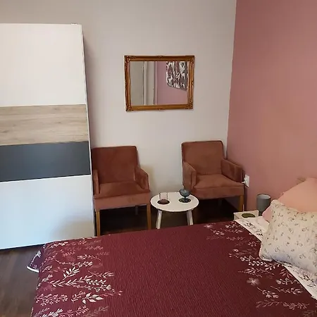 And Vikeli Apartment Trogir