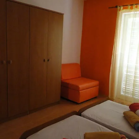 Apartment And Vikeli *