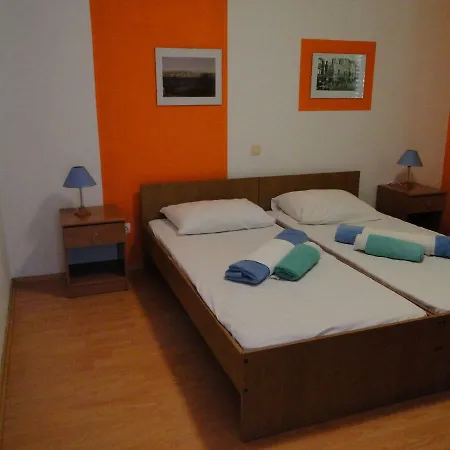 And Vikeli Apartment Trogir